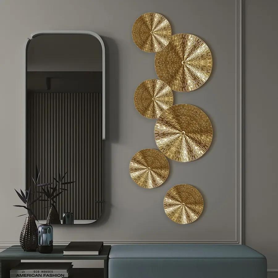 Cascading Lattice Medallions